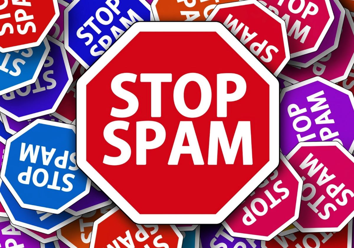 Spam vs Phishing: What’s the Difference ? 2 Spam vs Phishing: What’s the Difference ? 1