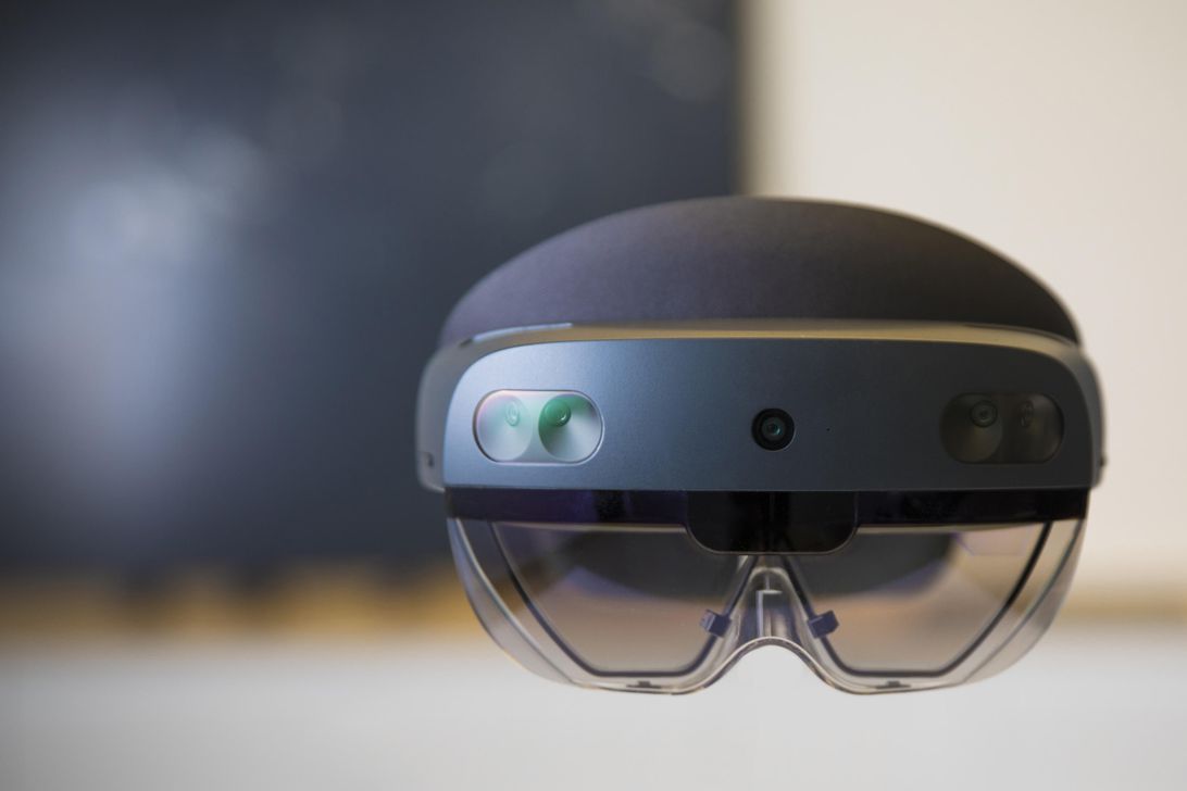 Microsoft's Patent for AR Glasses Shows The Potential of Smart Eyewear 1